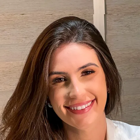 Retrato da Dra. Martina Martinelli, médica dermatologista